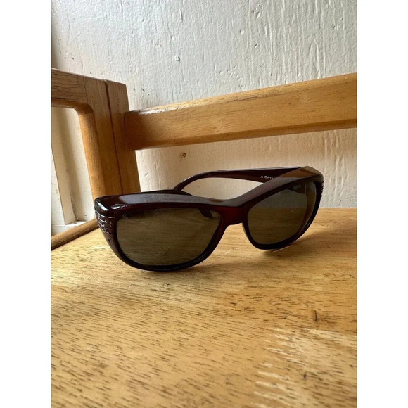 Women’s Sunglasses with Small Jewels - Picture 1 of 8